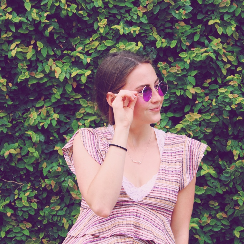 Flutter sleeve deep V crop top